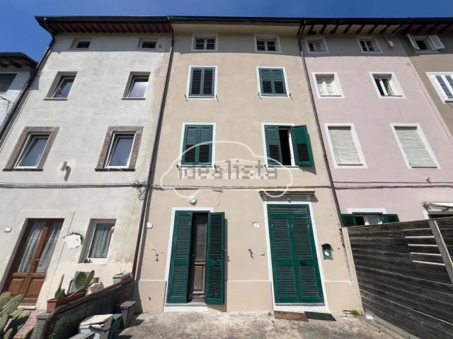 Villetta a schiera in vendita di 190 m² in Via per Corte Bimbo, 161