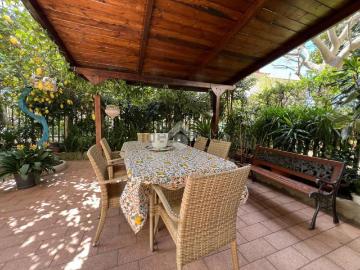 Villetta a schiera in vendita di 191 m² in Via A. Segni, 2