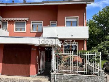 Villetta a schiera in vendita di 191 m² in Via Pietro d&apos Angera, 101