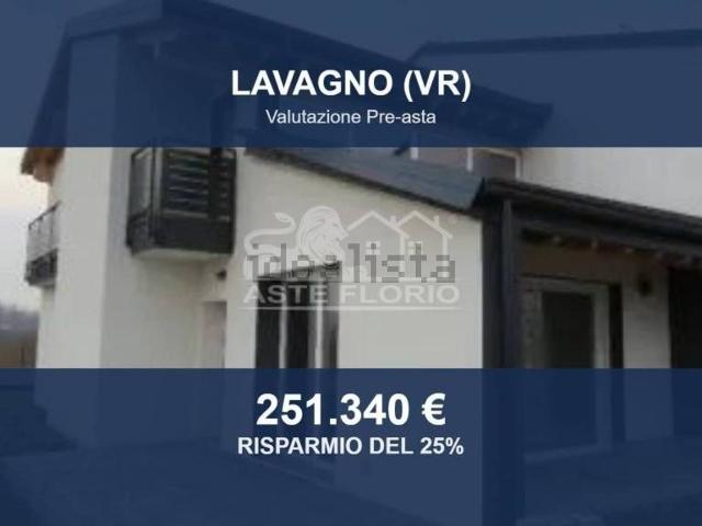 Villetta a schiera in vendita di 192 m² in Via I Maggio