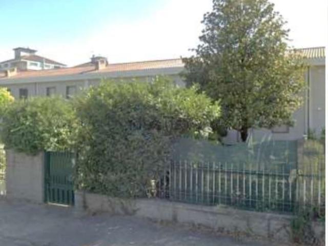 Villetta a schiera in vendita di 192 m² in Via Pietro Cuzzoli, 11