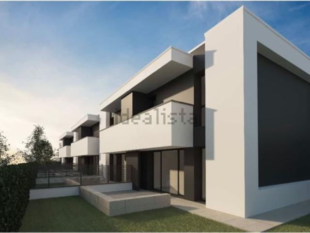 Villetta a schiera in vendita di 193 m² in Via Giuliano Cassiani