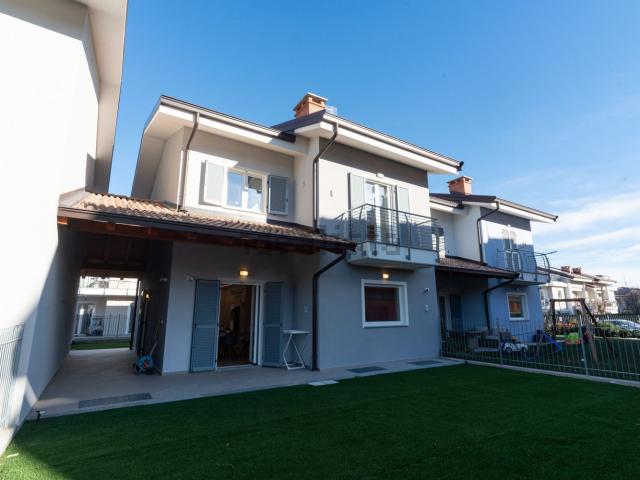 Villetta a schiera in vendita di 193 m² in Via Don Carlo Gnocchi, 9