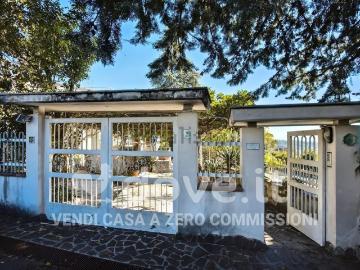 Villetta a schiera in vendita di 193 m² in Via Monticelli, 20