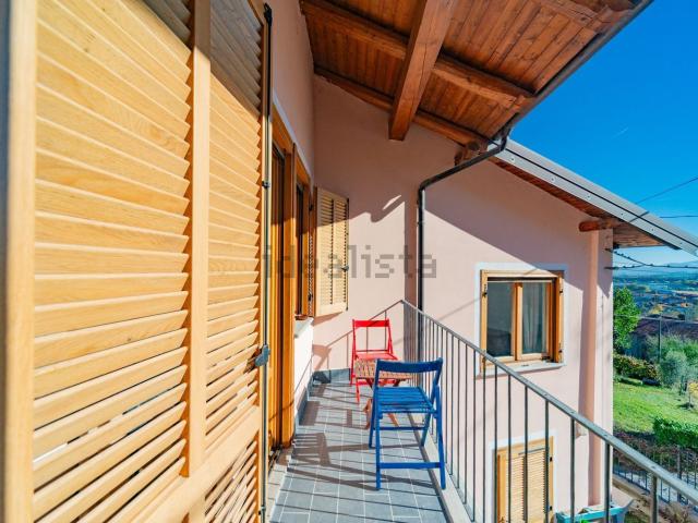 Villetta a schiera in vendita di 194 m² in Via Nittardi, 51