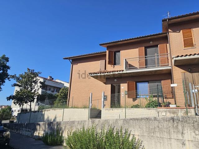 Villetta a schiera in vendita di 195 m²