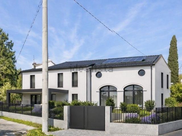 Villetta a schiera in vendita di 195 m²