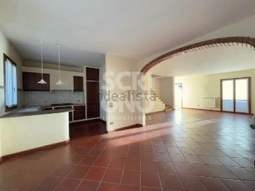 Villetta a schiera in vendita di 195 m² in Via Luigi Becagli, 1