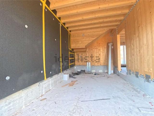 Villetta a schiera in vendita di 195 m² in Via Ursula Hirschmann, 2