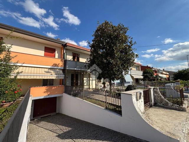 Villetta a schiera in vendita di 196 m²
