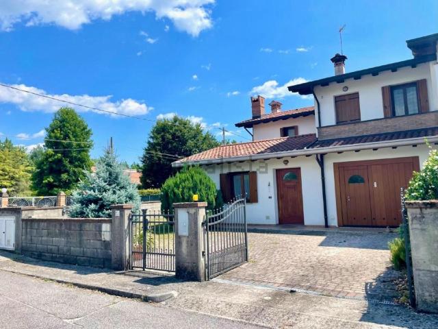 Villetta a schiera in vendita di 196 m²