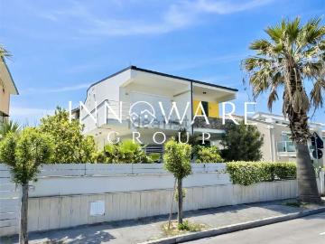 Villetta a schiera in vendita di 196 m² in Via Lampedusa, 3