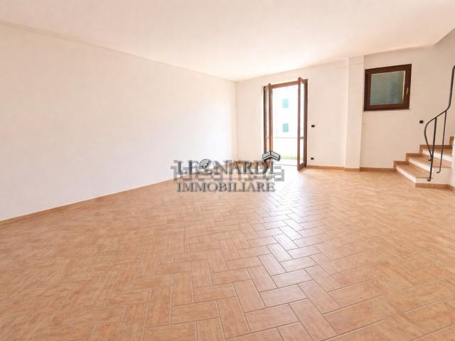 Villetta a schiera in vendita di 196 m² in Piazza del Municipio