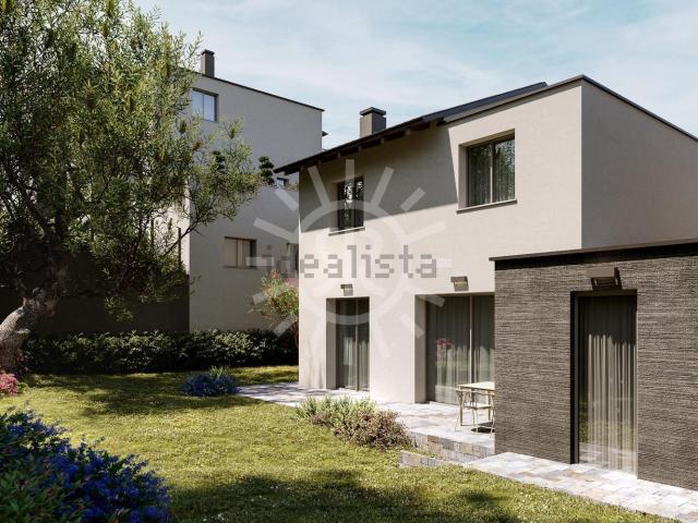 Villetta a schiera in vendita di 197 m² in Via Europa