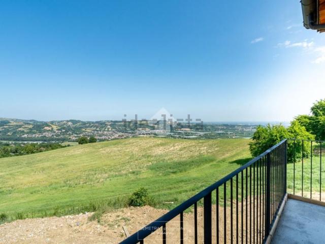 Villetta a schiera in vendita di 197 m² in Via Claudia, 3065