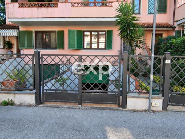 Villetta a schiera in vendita di 198 m²