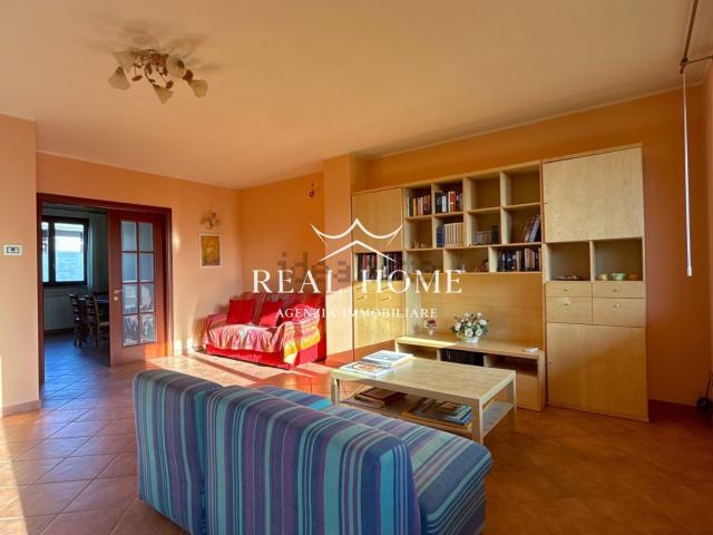 Villetta a schiera in vendita di 198 m² in Traversa Vicinale, 7