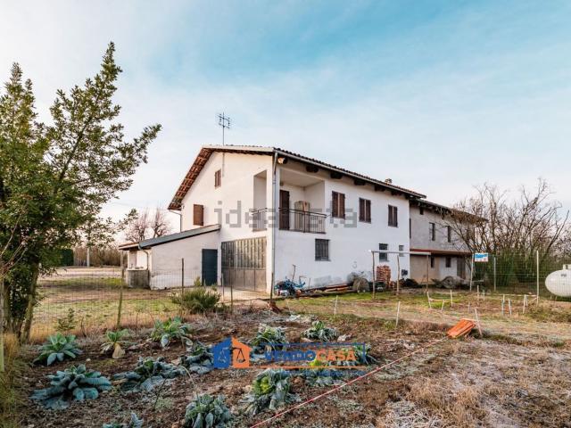 Villetta a schiera in vendita di 198 m² in Frazione pianceretto, 19