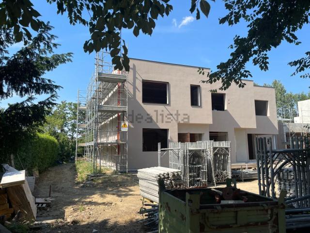 Villetta a schiera in vendita di 199 m² in Via Antonio Zucchi, 80
