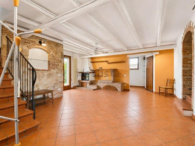 Villetta a schiera in vendita di 199 m² in Via Monte Cengio