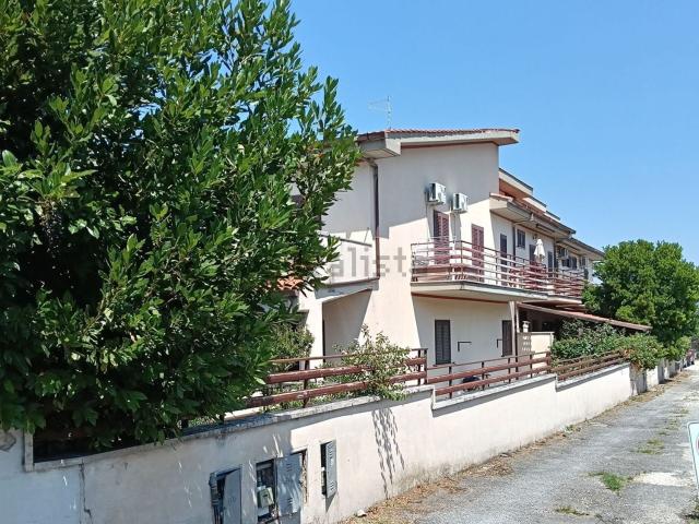 Villetta a schiera in vendita di 199 m² in Strada di Paterno