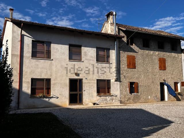 Villetta a schiera in vendita di 200 m² in Via Caterina Percoto