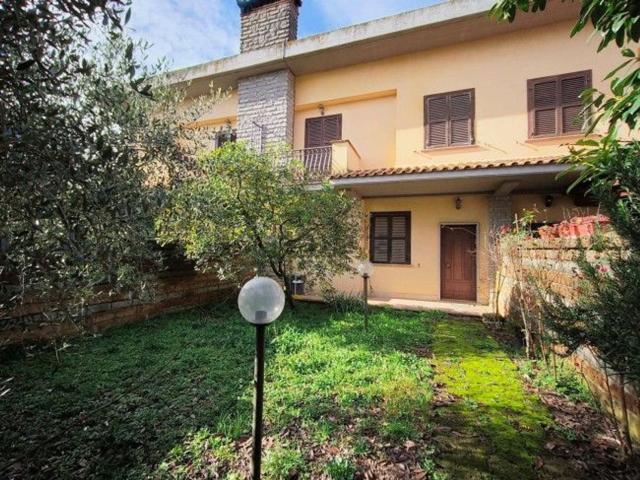 Villetta a schiera in vendita di 200 m² in Via Cavalieri di Malta