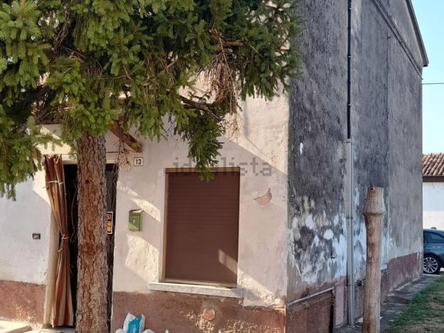 Villetta a schiera in vendita di 200 m² in Via Andrea Costa, 13