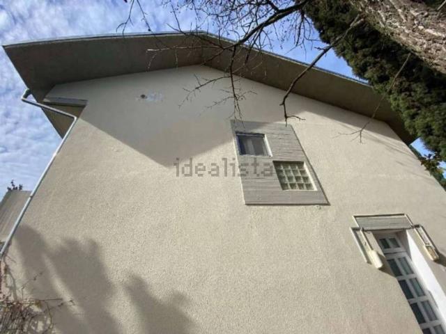 Villetta a schiera in vendita di 200 m² in Via B. Buozzi, 38