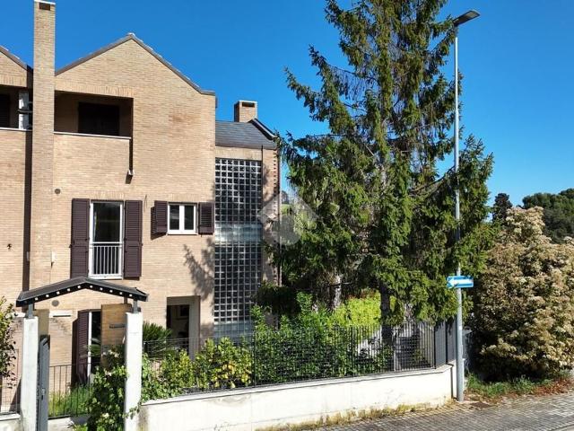 Villetta a schiera in vendita di 200 m² in Via Barletta, 78