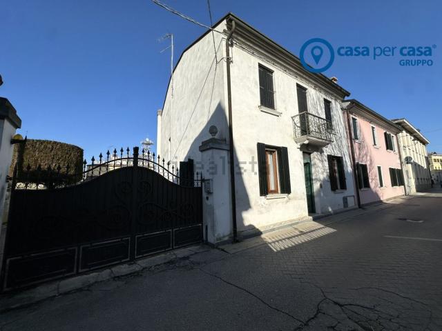 Villetta a schiera in vendita di 200 m² in Via G. Badini