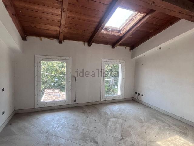 Villetta a schiera in vendita di 200 m² in Via G. Borsari, 26