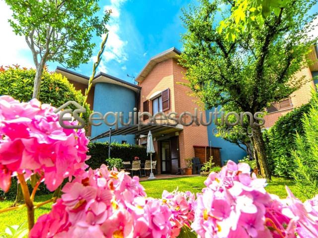 Villetta a schiera in vendita di 200 m² in Via Ghisalberti, 20