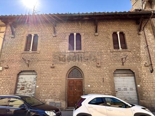 Villetta a schiera in vendita di 200 m² in Via Giuseppe Frittelli