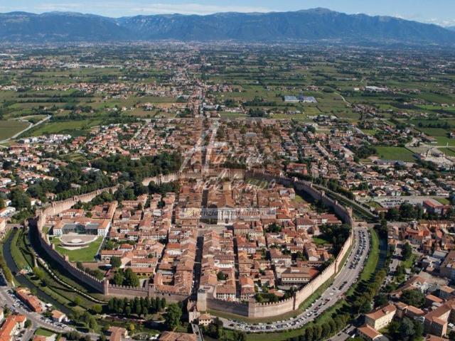 Villetta a schiera in vendita di 200 m² in Via Guglielmo Marconi