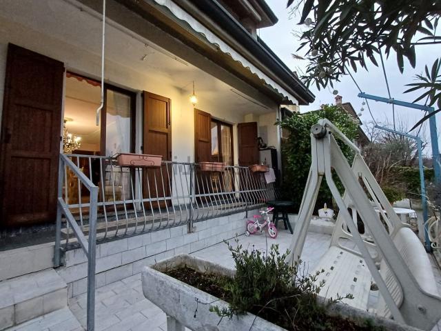 Villetta a schiera in vendita di 200 m² in Via Don Seghezzi, 9