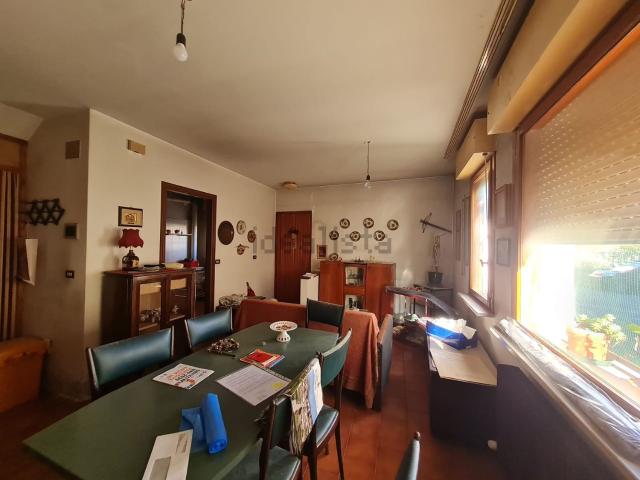 Villetta a schiera in vendita di 200 m² in Via dei Bottai