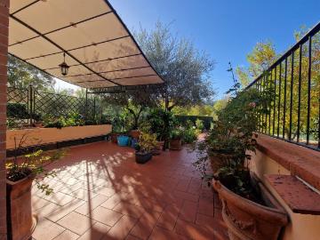 Villetta a schiera in vendita di 200 m² in Via dei Campi Lunghi