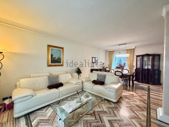 Villetta a schiera in vendita di 200 m² in Via del Sasso