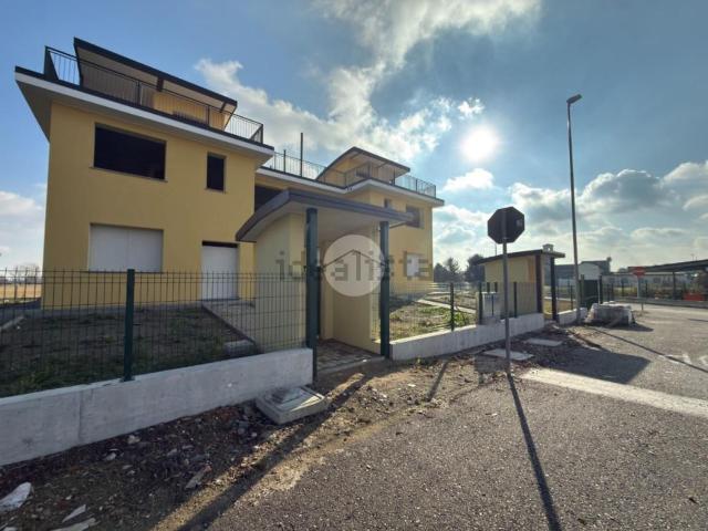 Villetta a schiera in vendita di 200 m² in Via Enrico Fermi, 2