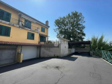 Villetta a schiera in vendita di 200 m² in Via Fratelli Ascolese, 11