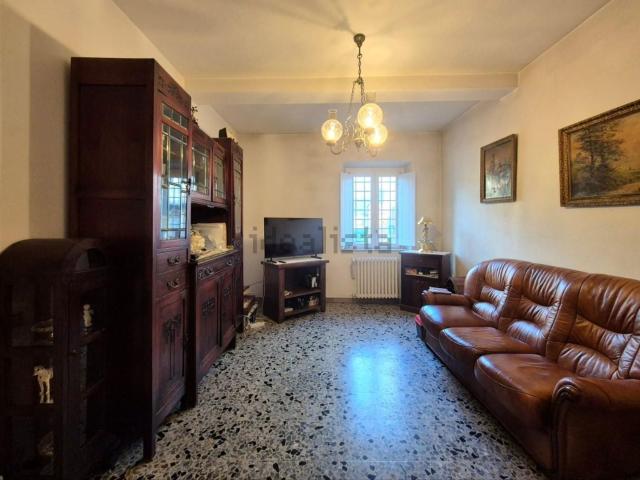 Villetta a schiera in vendita di 200 m² in Via Fratina, 21