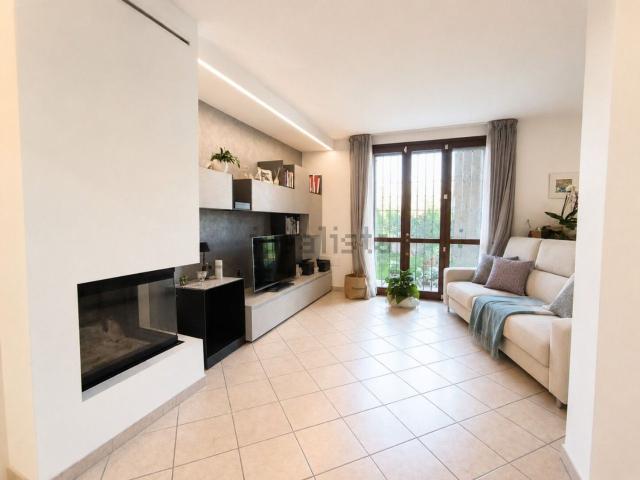 Villetta a schiera in vendita di 200 m² in Via Monte Sabotino