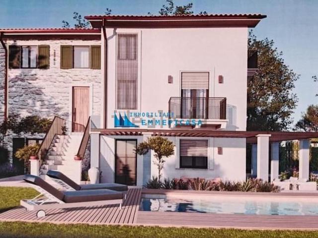 Villetta a schiera in vendita di 200 m² in Via Marina