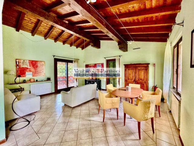 Villetta a schiera in vendita di 200 m² in Via San Albano, 14