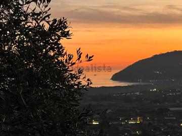 Villetta a schiera in vendita di 200 m² in Via per Nicola