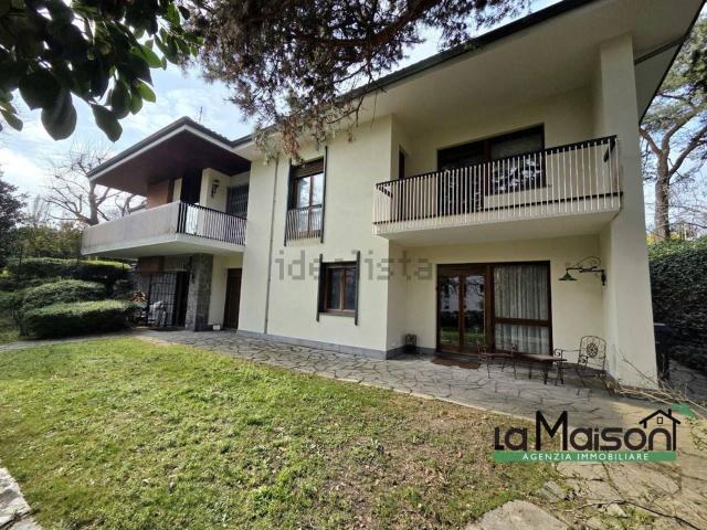Villetta a schiera in vendita di 200 m² in Via Pistoni, 36