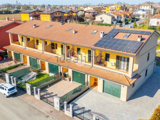 Villetta a schiera in vendita di 200 m² in Via Prati Landi, 2