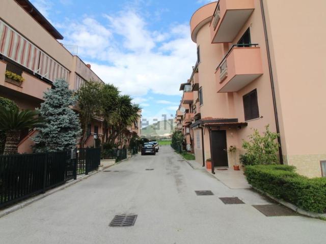 Villetta a schiera in vendita di 200 m² in Via Tommaso de Angelis, 3