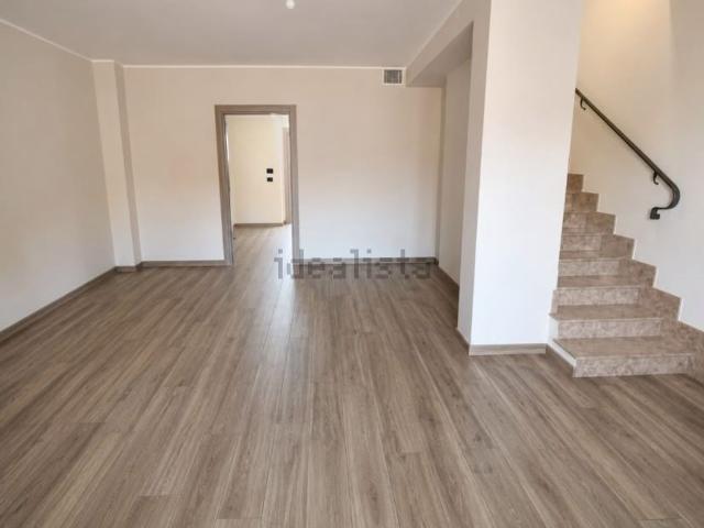 Villetta a schiera in vendita di 200 m² in Via Talete Di Mileto